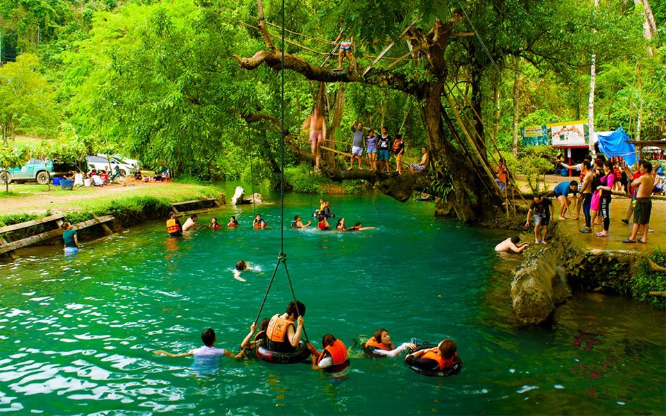  Đầm Blue Lagoon sở hữu khung cảnh thiên nhiên tuyệt đẹp